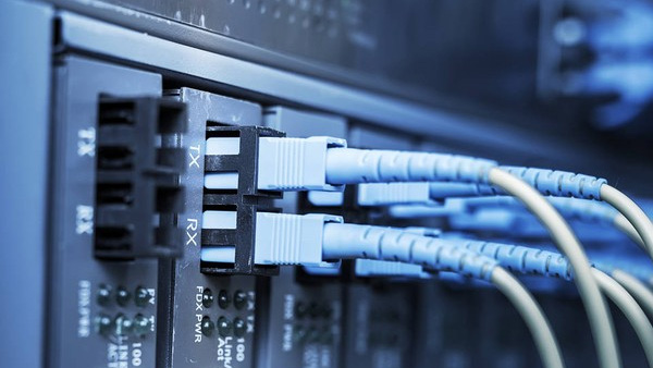 在實際應用中，需要根據通信需求和系統要求來選擇合適的通信模式。