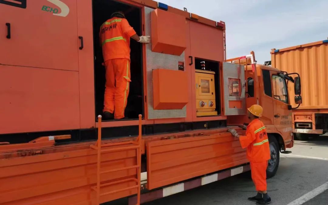 首發(fā)養(yǎng)護(hù)公司啟動(dòng)一級(jí)備勤，積極備戰(zhàn)